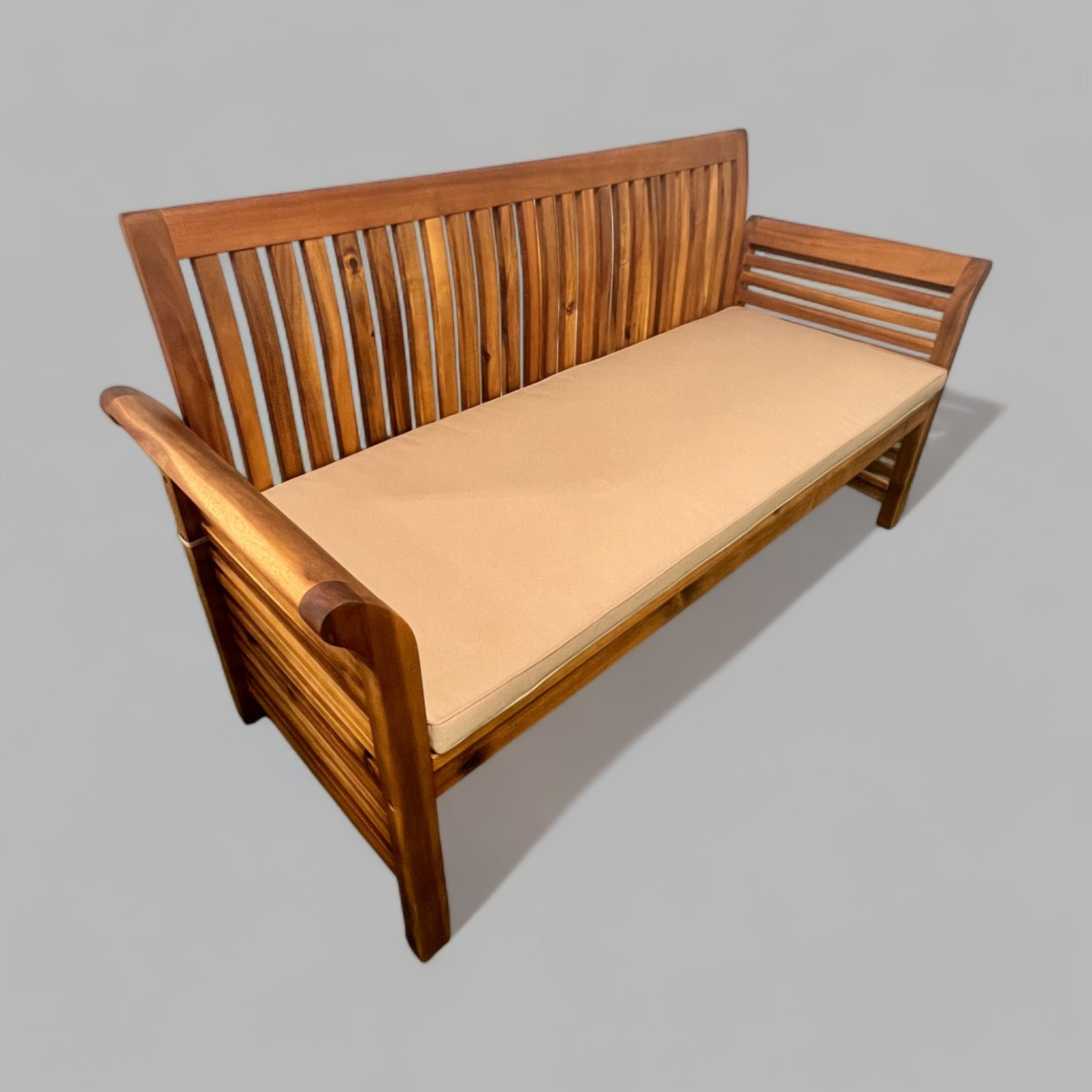 B001 - Riviera Bench (6773328511105)