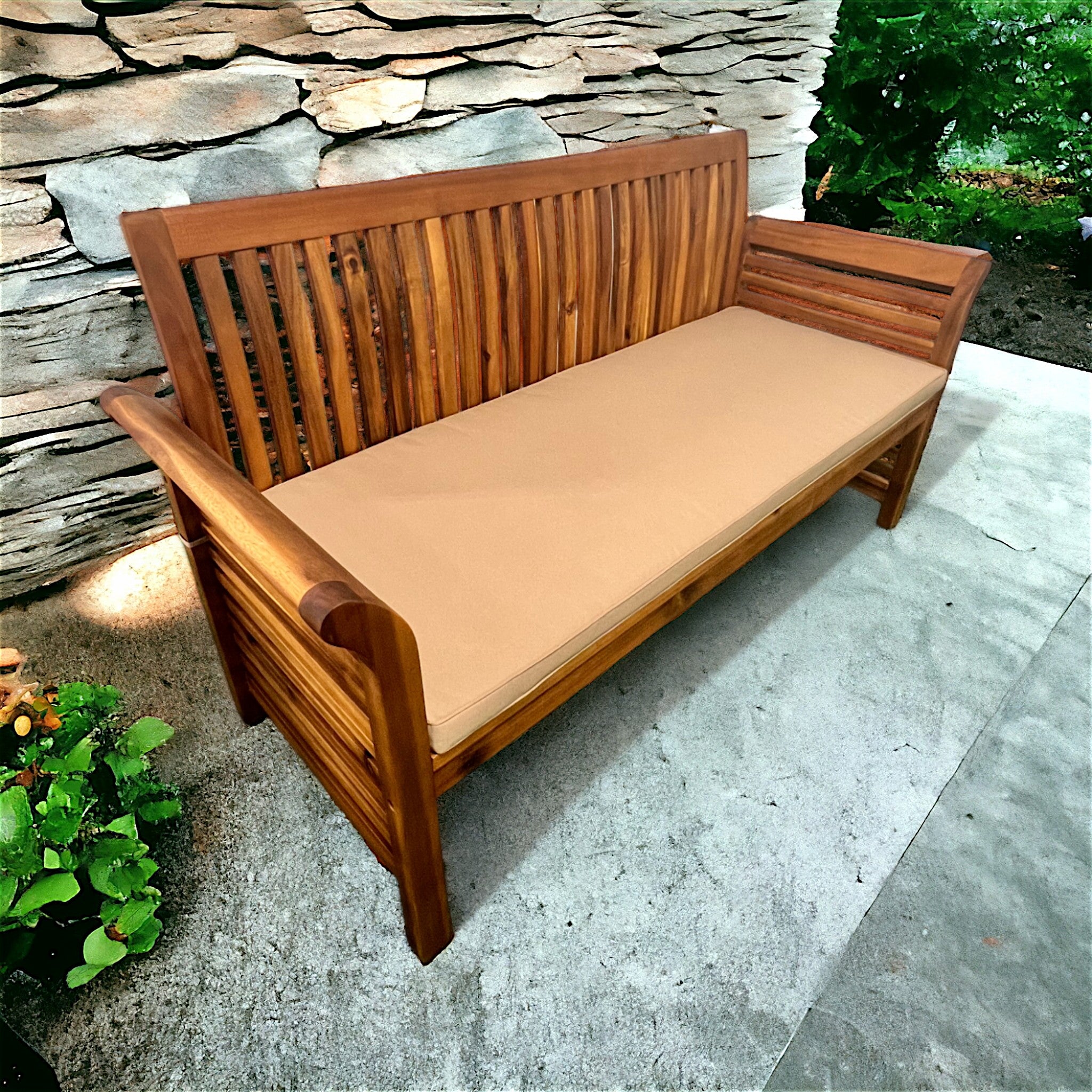 B001 - Riviera Bench (6773328511105)