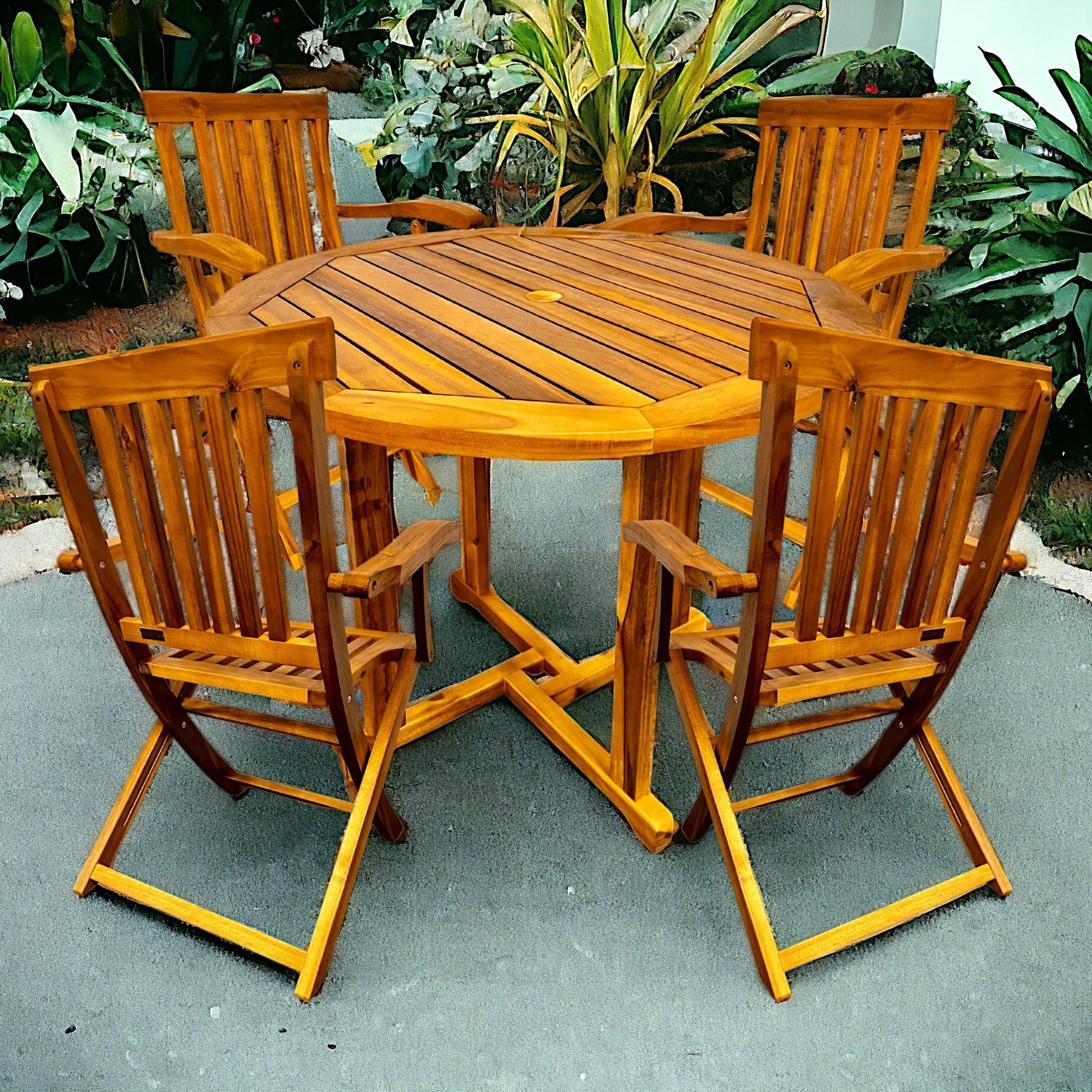 Round Table & Chair Set (6622788780161)
