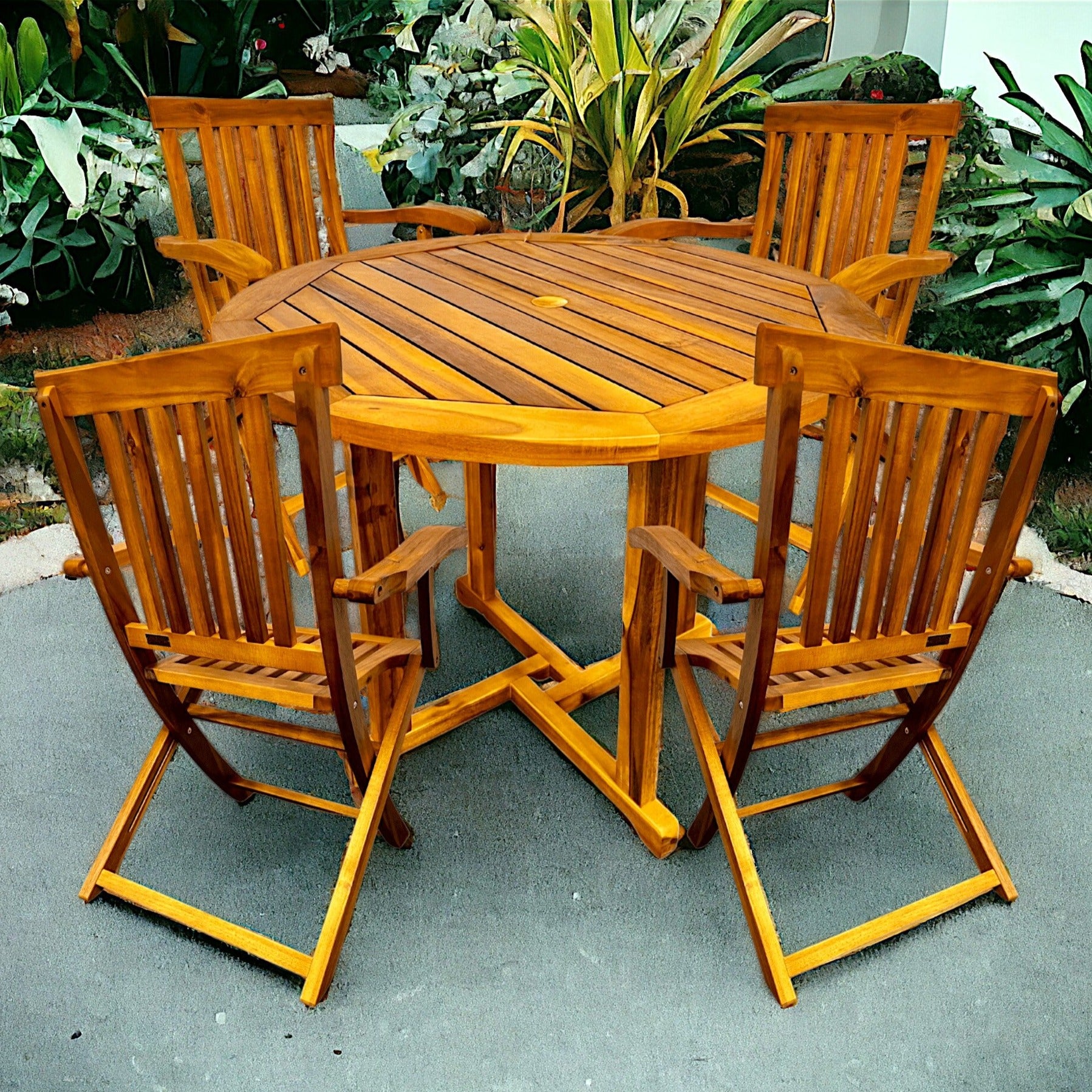 T53204 - ROUND DINING TABLE (6589385113729)