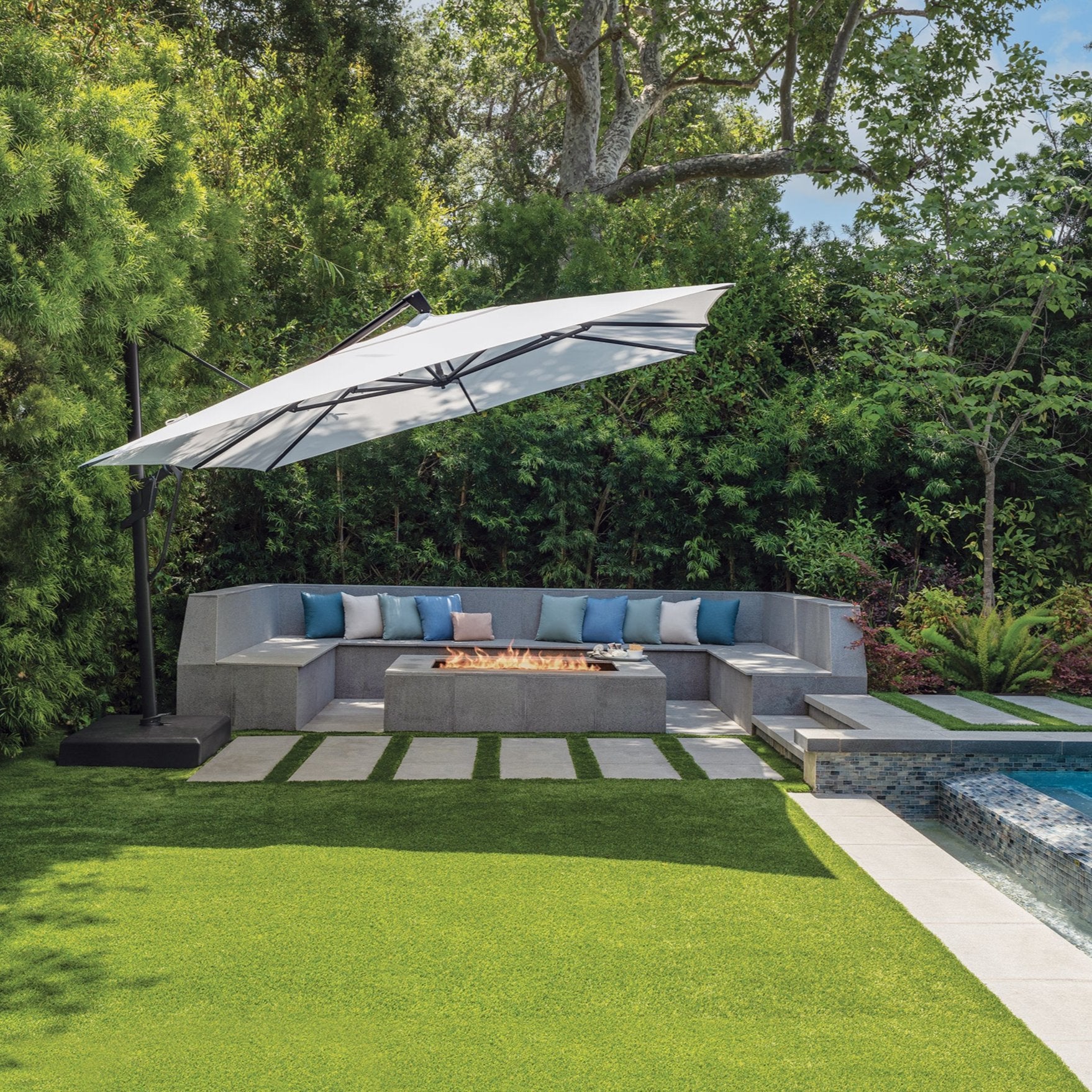 11.5' Square Cantilever Umbrella (6791924154497)