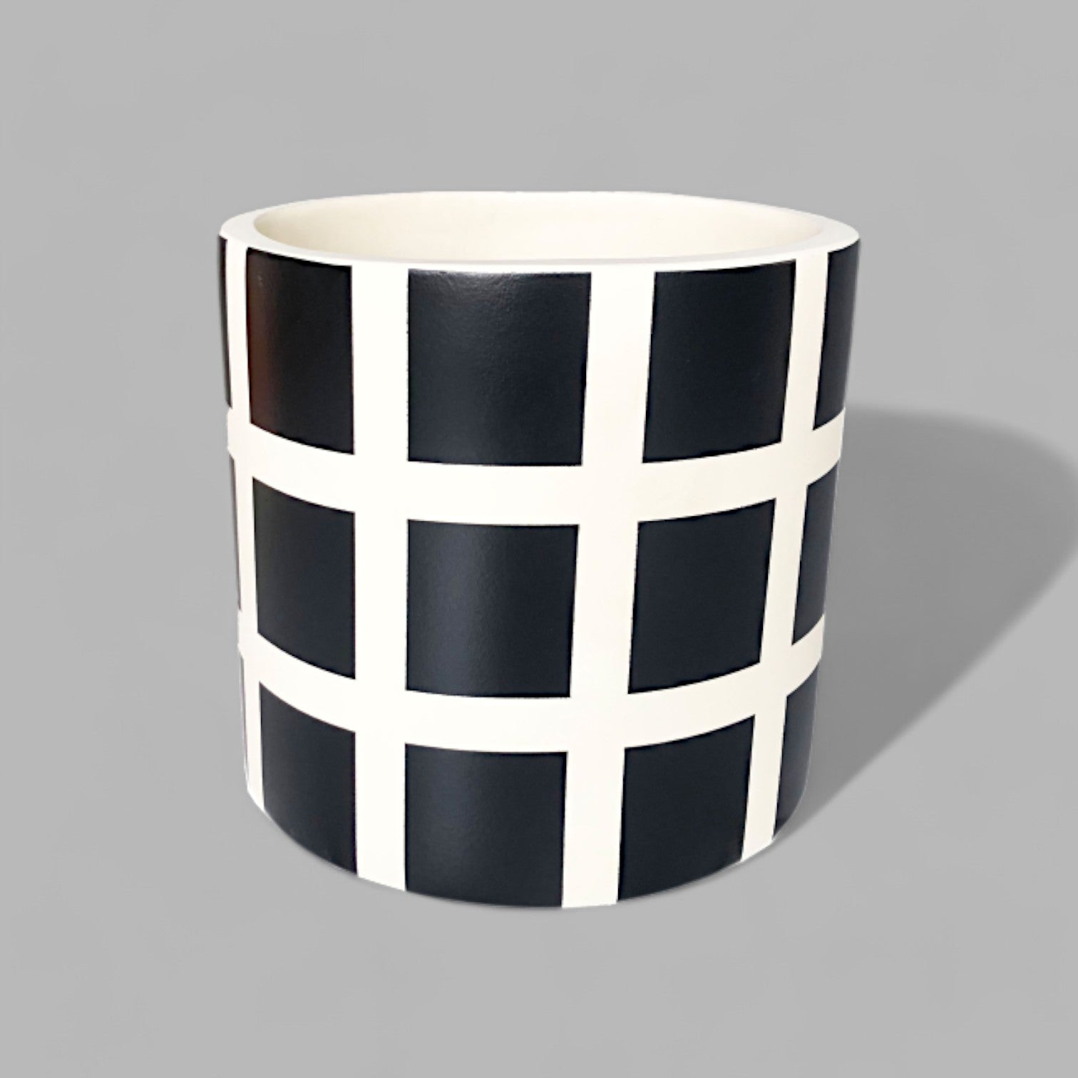 VT52CD - PAINTED FOAM LITE & CONCRETE PLANTER (6592789446785)