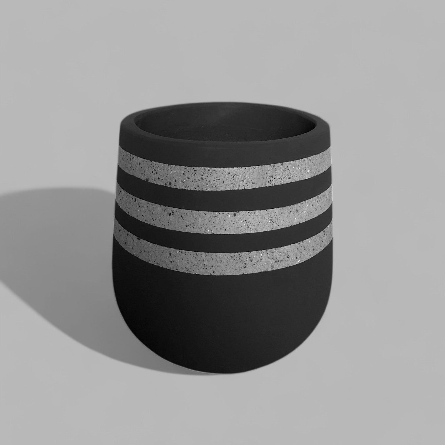 PAINTED FOAM LITE & CONCRETE PLANTER – Hawaiian Discovery