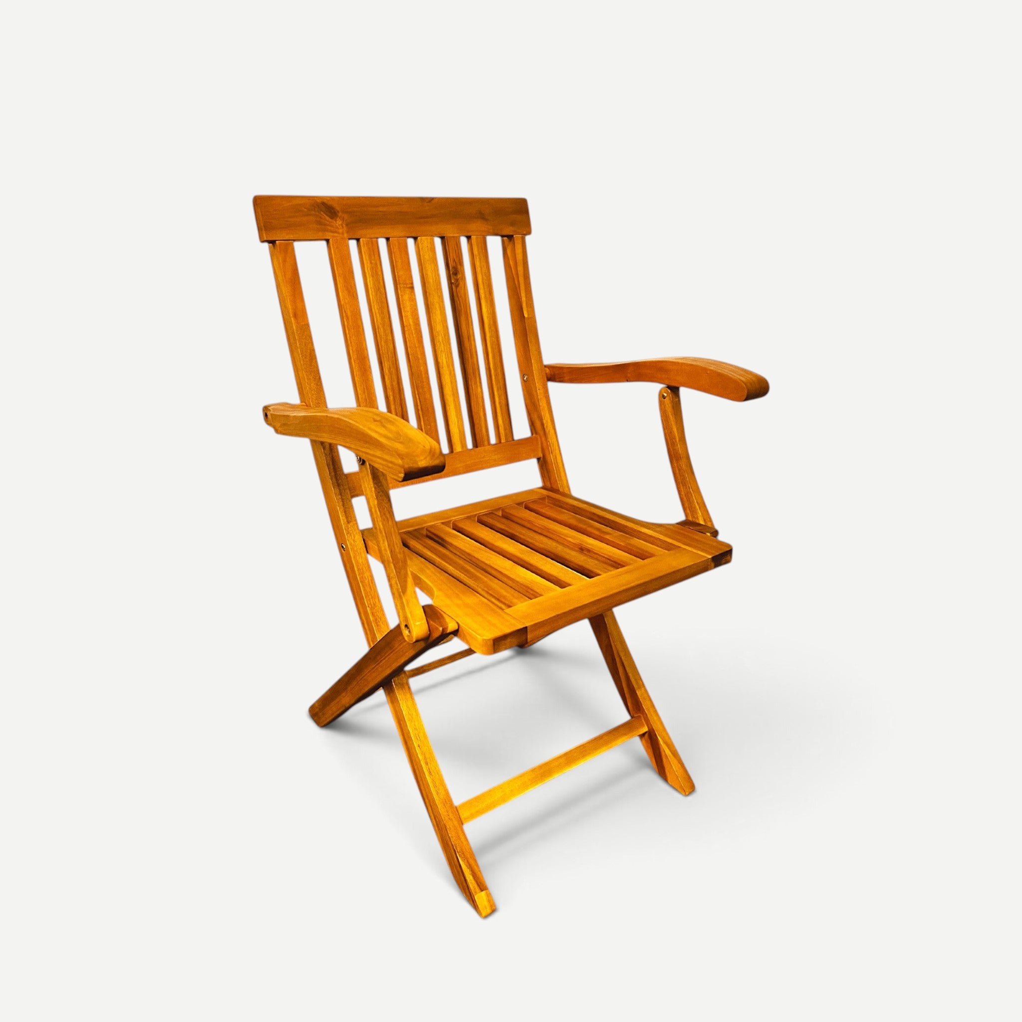 Hawaiian Discovery Furniture Hanalei folding armchair made of natural plantation-grown Acacia wood