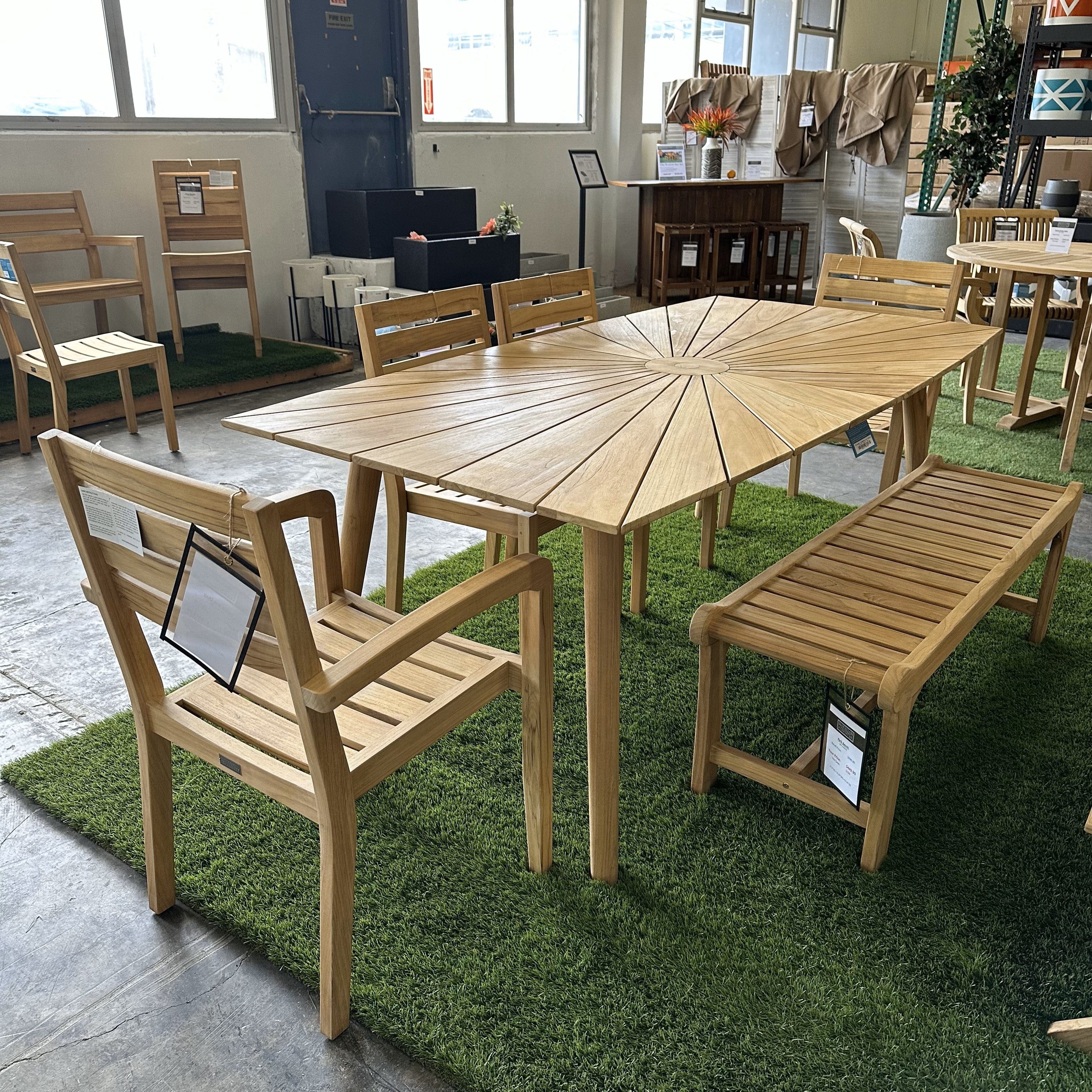 Sun table best sale and chairs